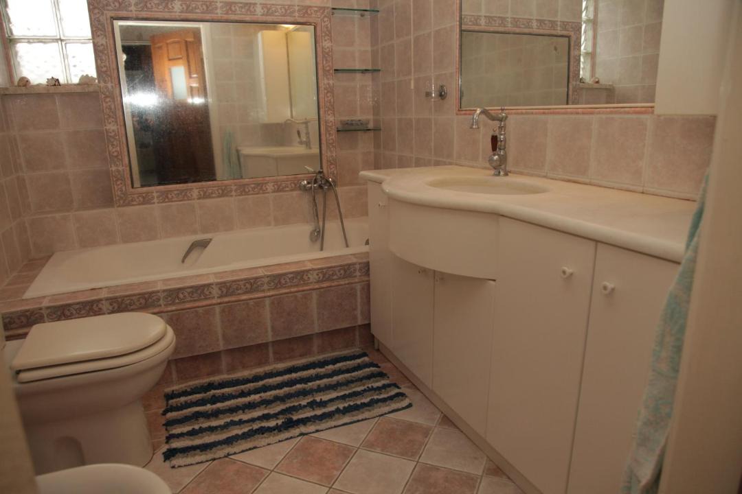 Photo of Bathroom in Petaloudes
