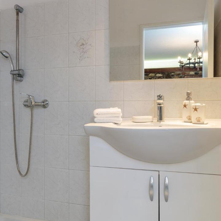 Photo of Bathroom in Gennadi