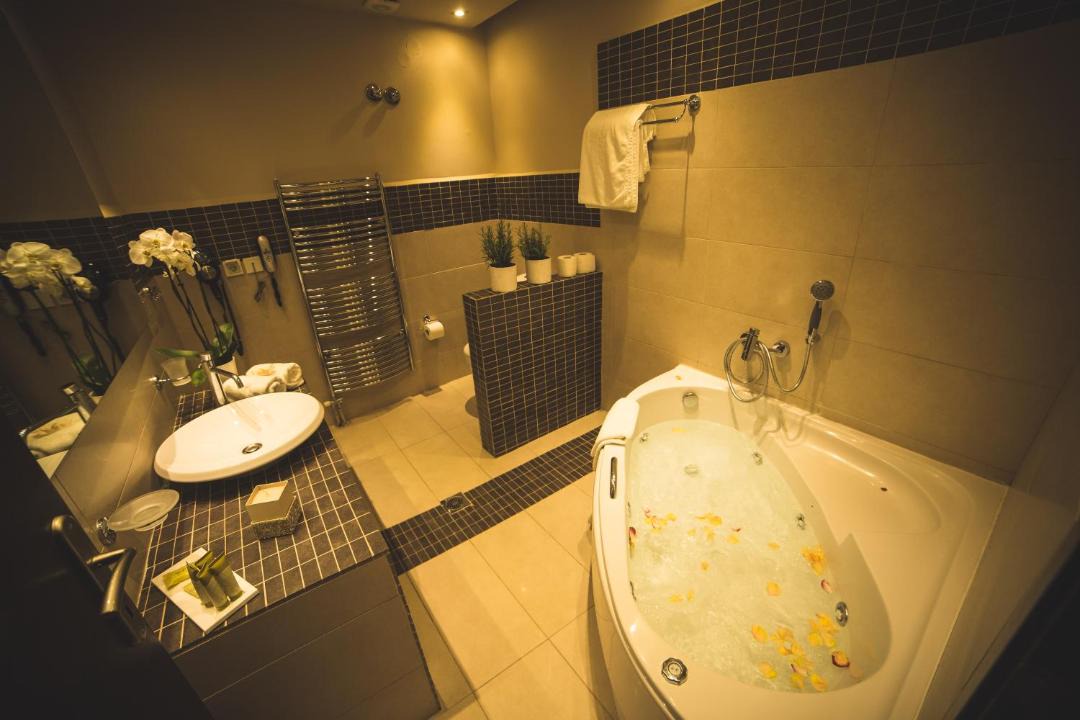 Photo of Bathroom in Portaria