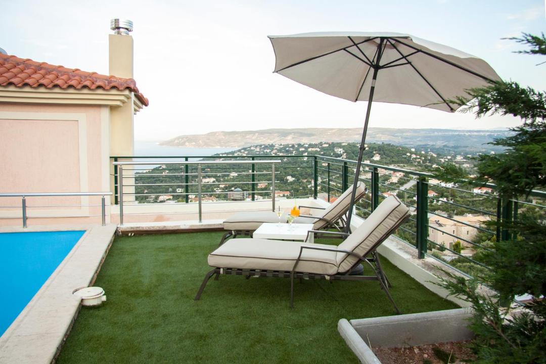 Photo of Patio Balcony in Theologos