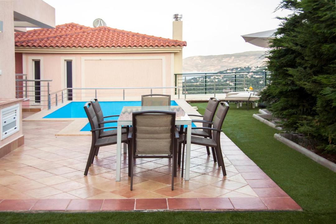 Photo of Patio Balcony in Theologos