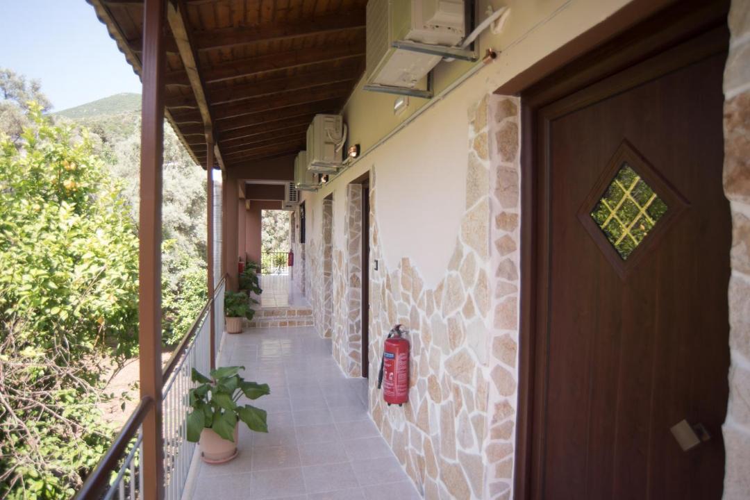 Photo of Others in Mikros Gialos