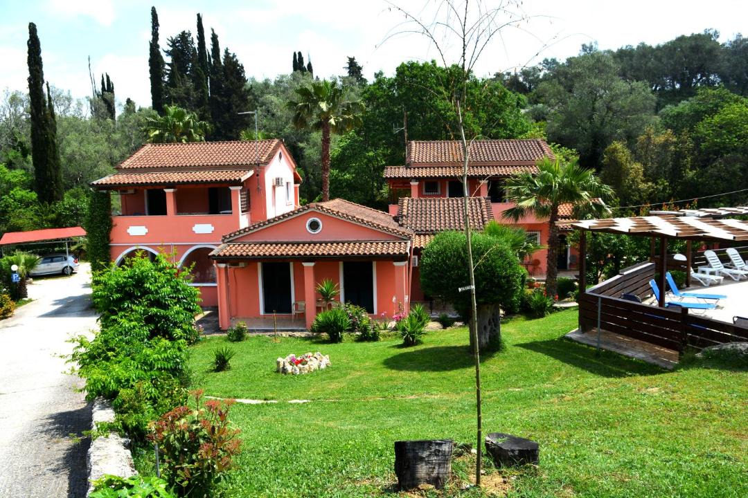 Photo of Buildings in Sinarades