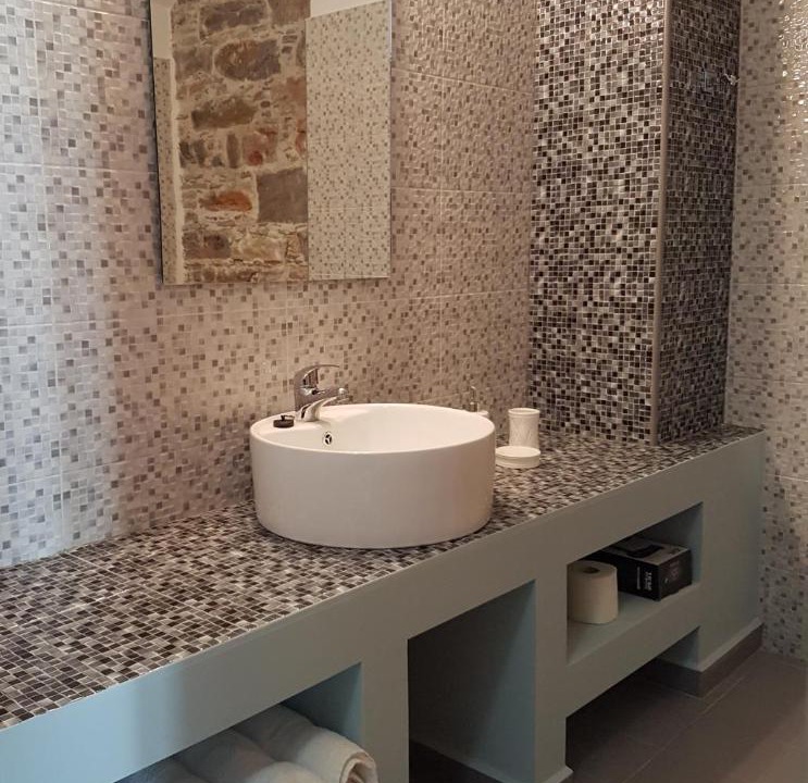 Photo of Bathroom in Ermoupoli