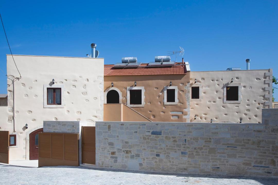Photo of Buildings in Kirianna