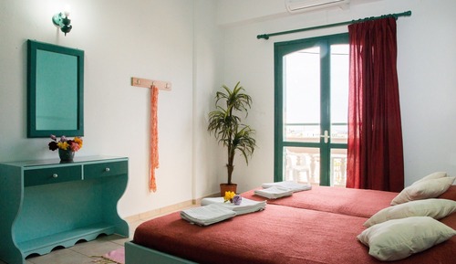 One Bedroom Apartment