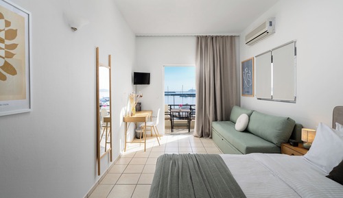 Quadruple Room with Sea View