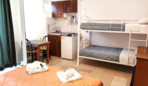 Basic Quadruple Room