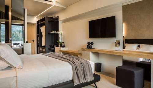 Deluxe Double Room, 1 Queen Bed with Sofa bed, Sea View, Ground Floor
