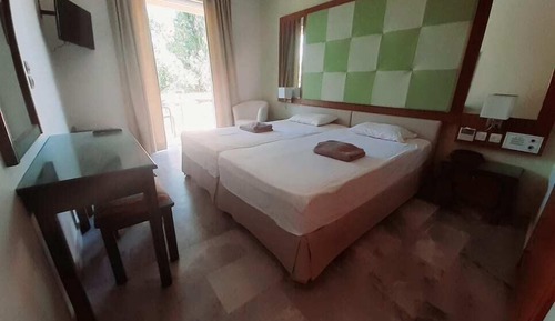 Comfort Double or Twin Room, Non Smoking, Hill View