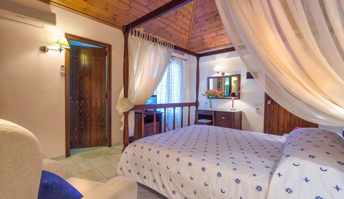 Traditional Room