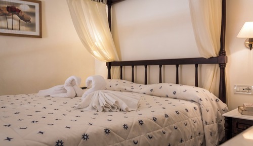 Traditional Suite
