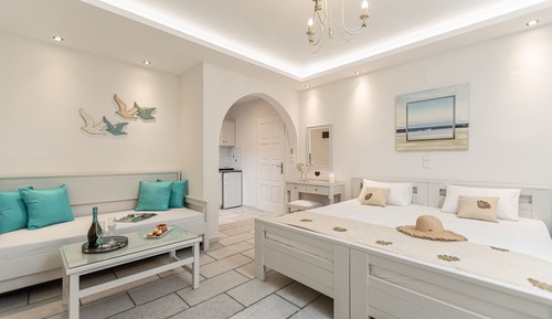 Studio for 2 adults and 2 children