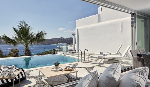 Executive Suite, Private Pool