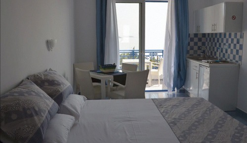 Studio, Sea View