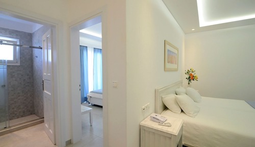 Family Room, Sea View
