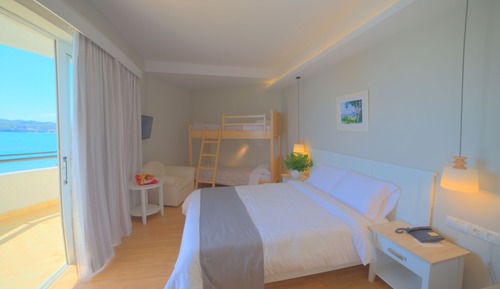 Family Room, Sea View