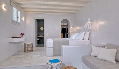 Luxury Room, 1 Queen Bed with Sofa bed, Partial Sea View