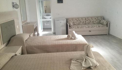 Standard Quadruple Room, Balcony, Garden View