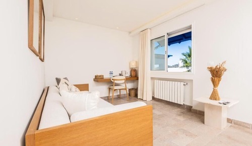 Comfort Quadruple Room, Hill View