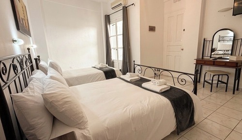 Basic Triple Room, Balcony