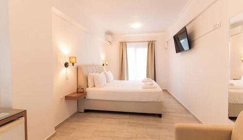 Twin Room, Partial Sea View
