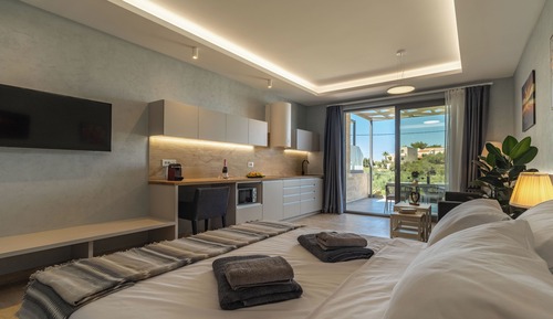 Deluxe Room, Courtyard View