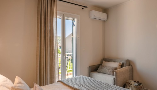 Comfort Studio, Garden View