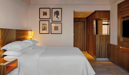 Superior Room, 1 King Bed