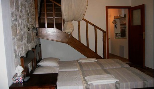 House, 2 Bedrooms, Mountain View