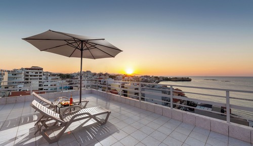 Petite Studio With Sea View And Terrace