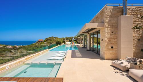 Villa with Sea View
