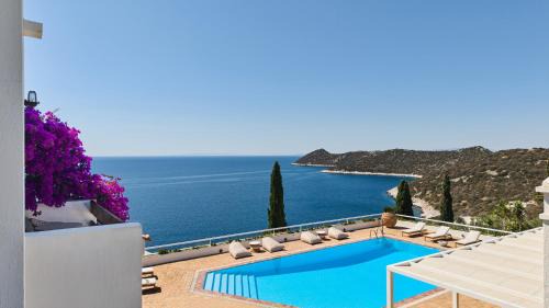 Villa with Sea View