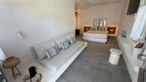 Triple Room with Garden View
