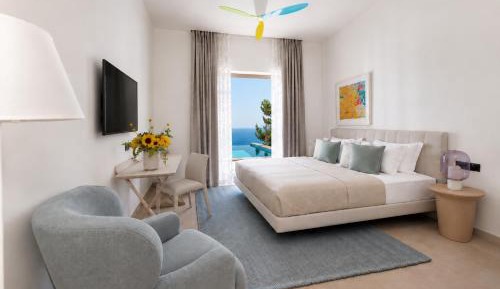 Junior Suite with Private Pool