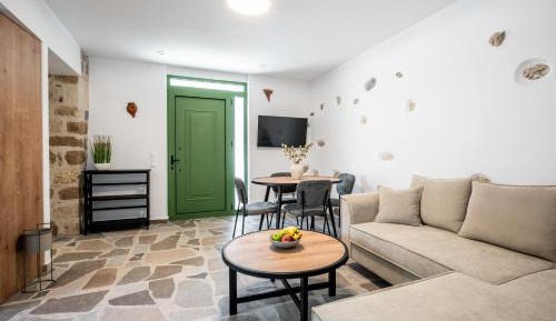 Three-Bedroom Vacation Home 