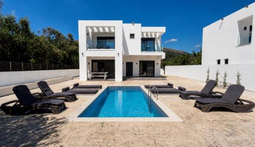 Villa with Private Pool