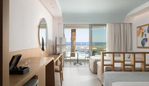 Family Open Plan with Sea View