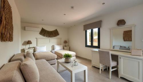  Superior Suite with Garden View