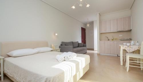 Studio (2 Adults)