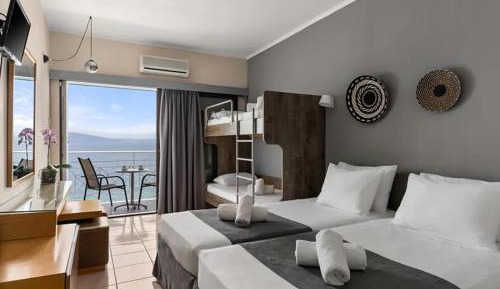  Family Room Bunk Bed Sea View