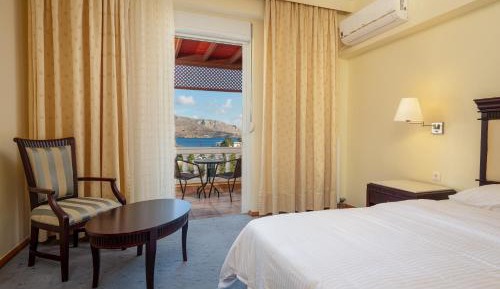 Double or Twin Room with Sea View