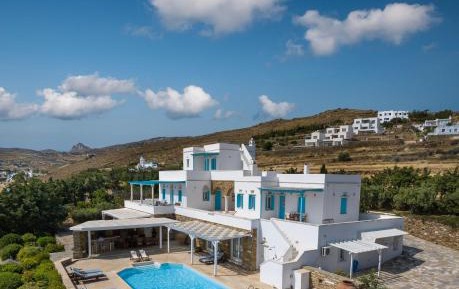 Two-Bedroom Apartment with Pool View