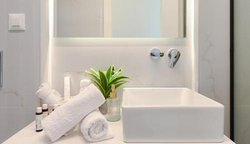 Two-Bedroom Deluxe Apartment