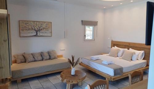Deluxe Triple Room with Sea View