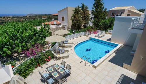Four-Bedroom Villa with Private Pool (8-10 Adults)