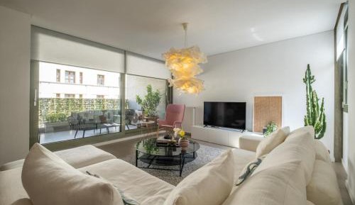 Apartment with Garden View