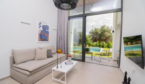 Aphrodite - One Bedroom Villa with shared pool