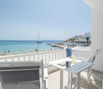 Deluxe Triple Room with Sea View