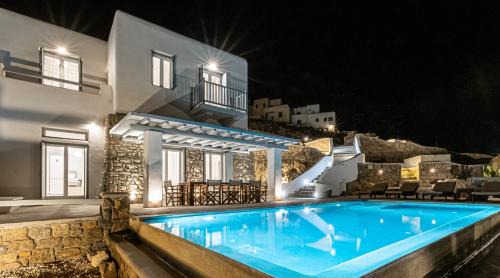 Villa III with private heated pool   